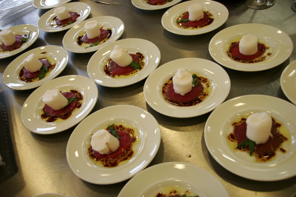 Court cook meat dish
