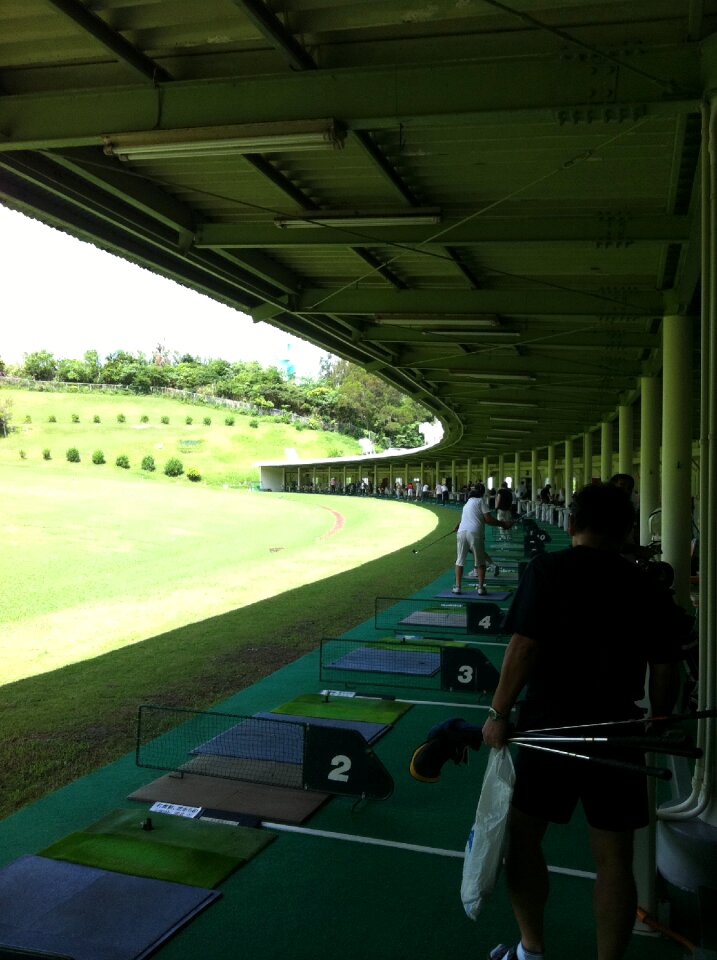 Golf driving range yonabaru symmetric