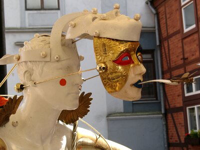 Klaipeda sculpture mask