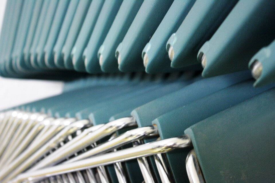 Metal stack stacked