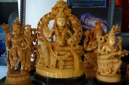 Figures figurines god