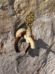 Horseshoe detail stone