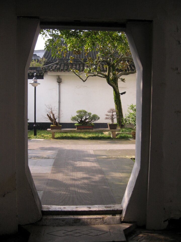 Carved building door threshold