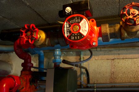Pressure gauge heating valve photo