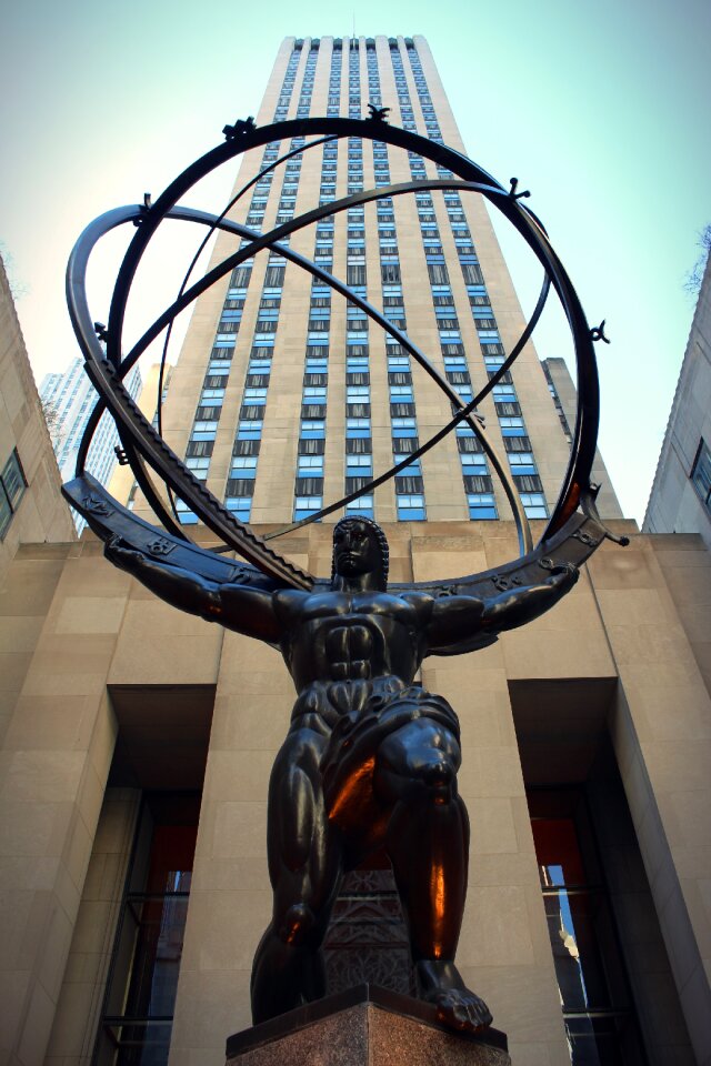 Rockefeller center atlas titan