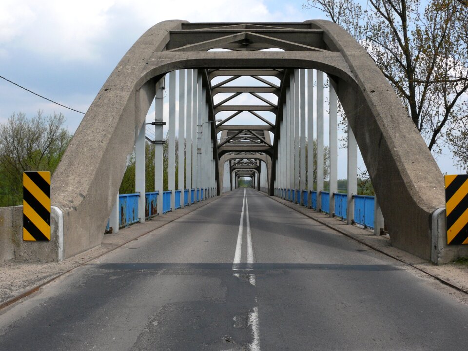 Białobrzegi vistas bridge