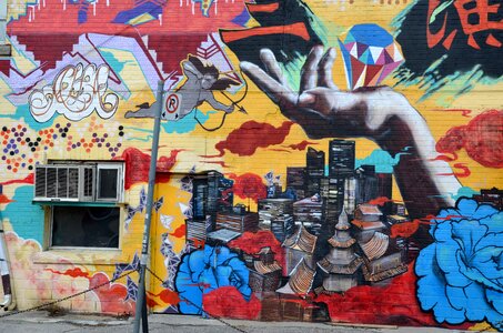 Toronto paint hand