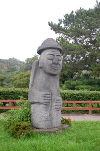 Idol south korea pierre