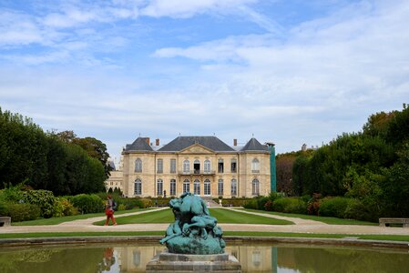 Sculpture reflection sky