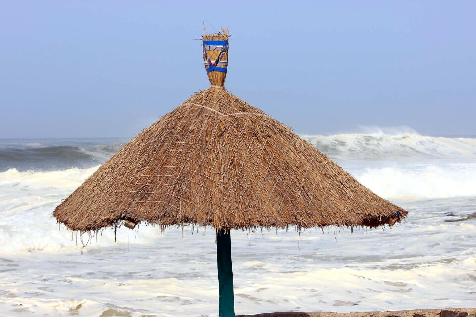 Beach straw waves
