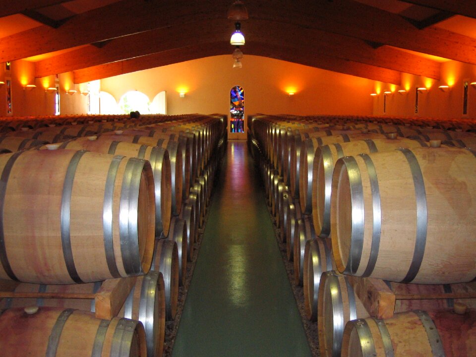 Barrel wine barrel cellar