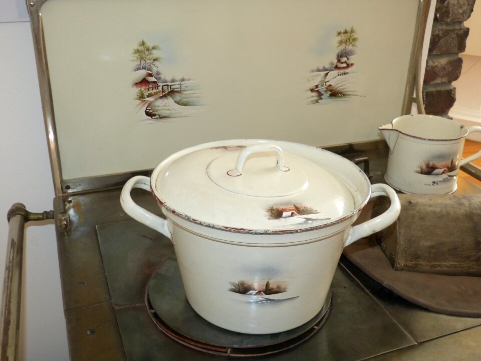 Antique eat oven