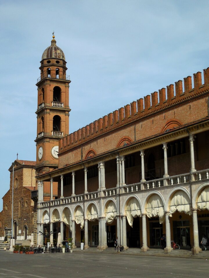 Faience piazza campanile