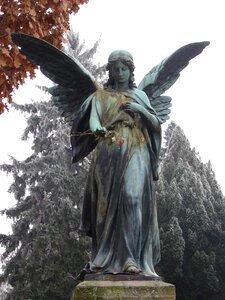 Cemetery mourning sculpture