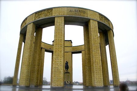 Albert 1 monument west-flanders belgium photo