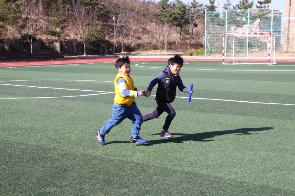 Children's running athletic