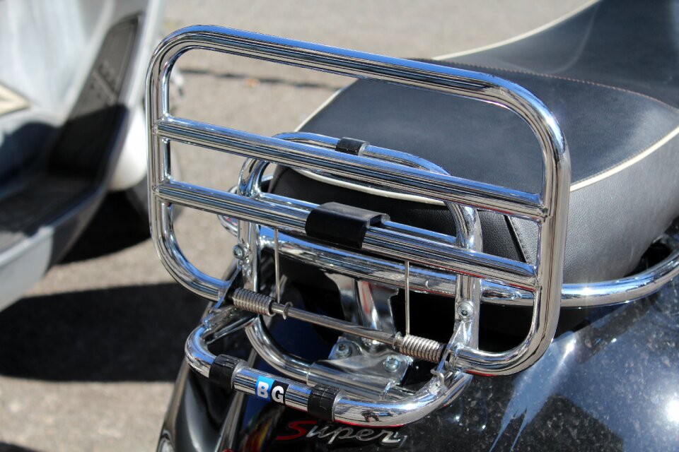 Transport moped chromium plating