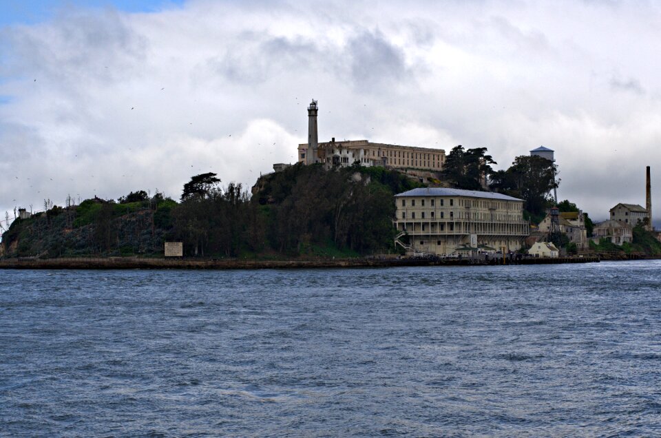 Prison ocean tourism