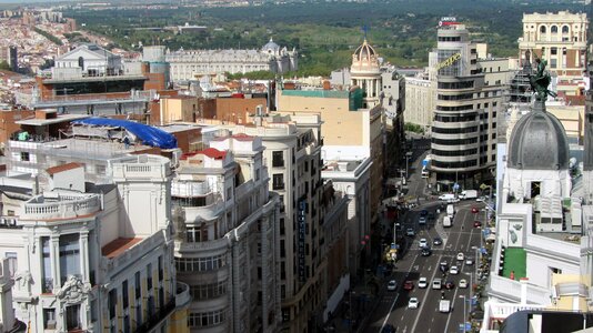 Avenue cars traffic photo