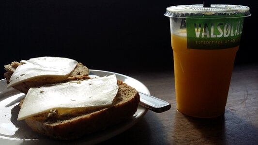 Breakfast juice roll