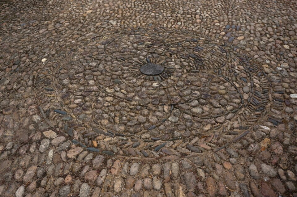 Cobblestone feeling material