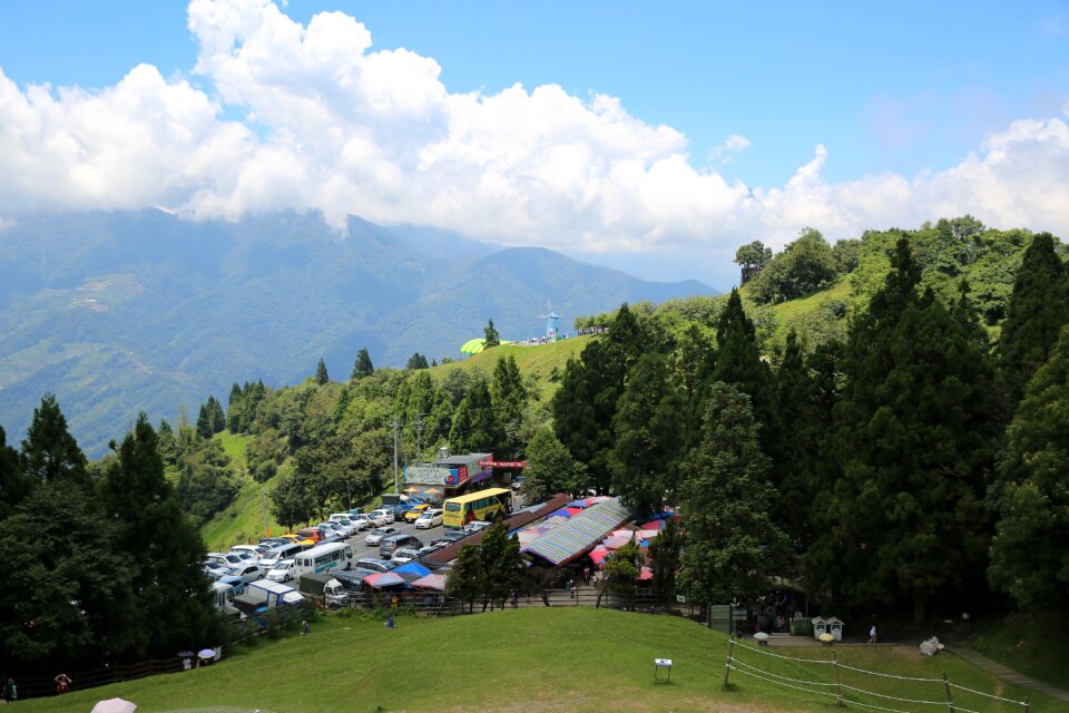The mountains taiwan green border green grass