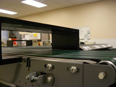 Conveyor workroom technology