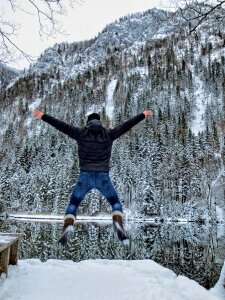 Jump human human jumps