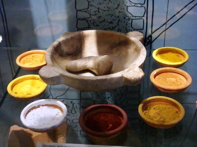 Bowl pigment rub photo