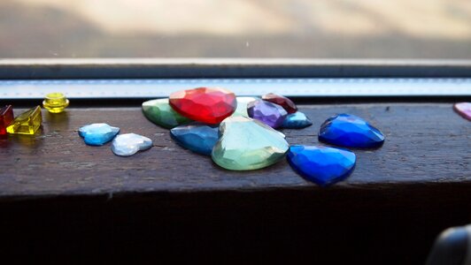 Sorting window sill colors photo
