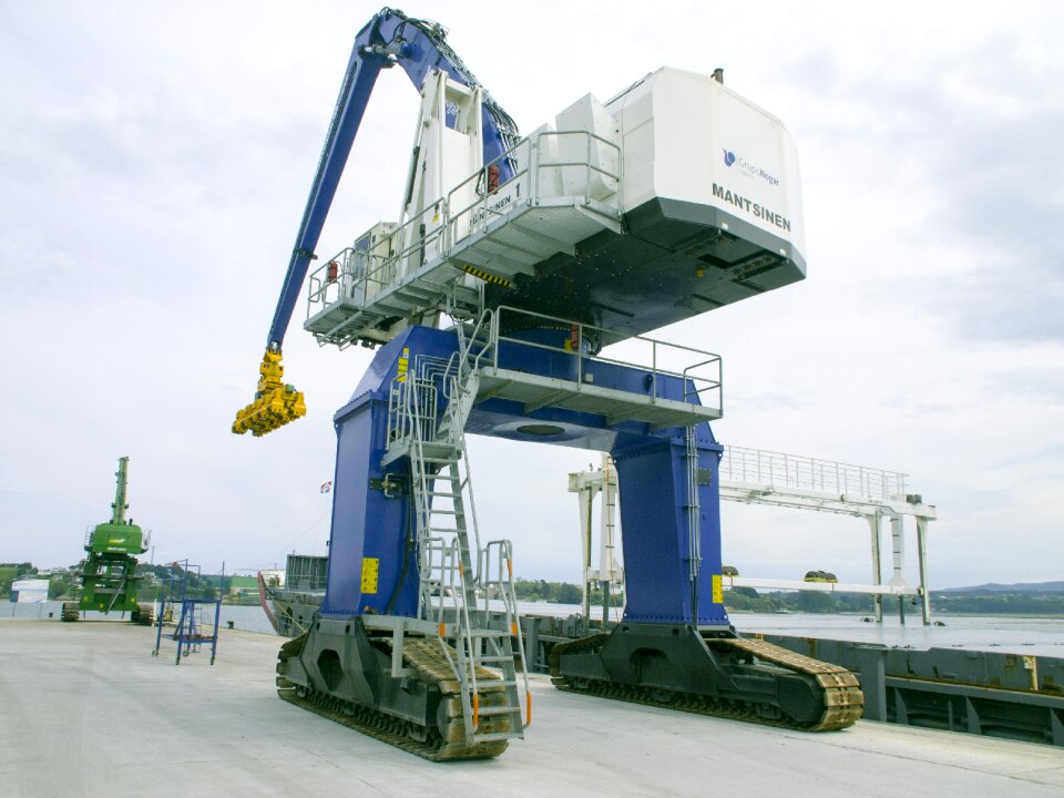Crane port ribadeo lugo