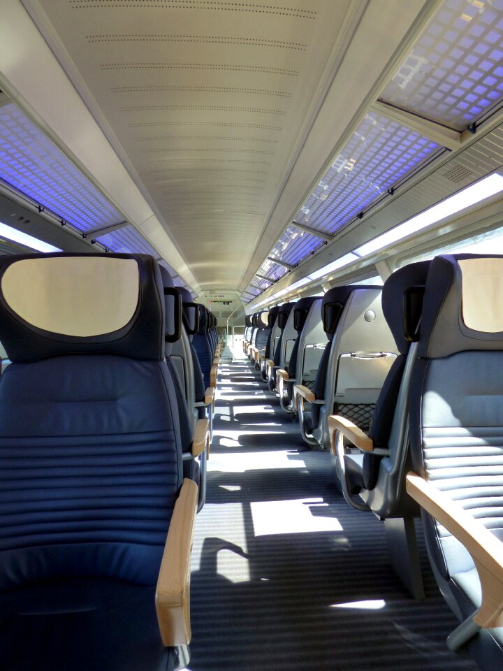 Wagon passenger compartment travel