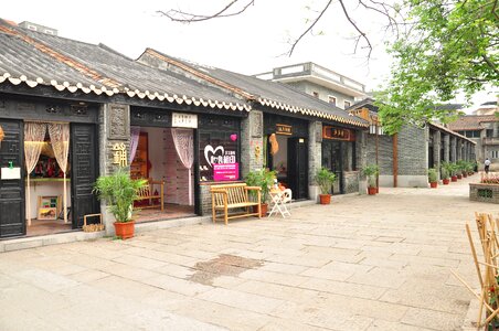 Canton huangpu old port street art