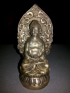 Buddha amtihaba statue