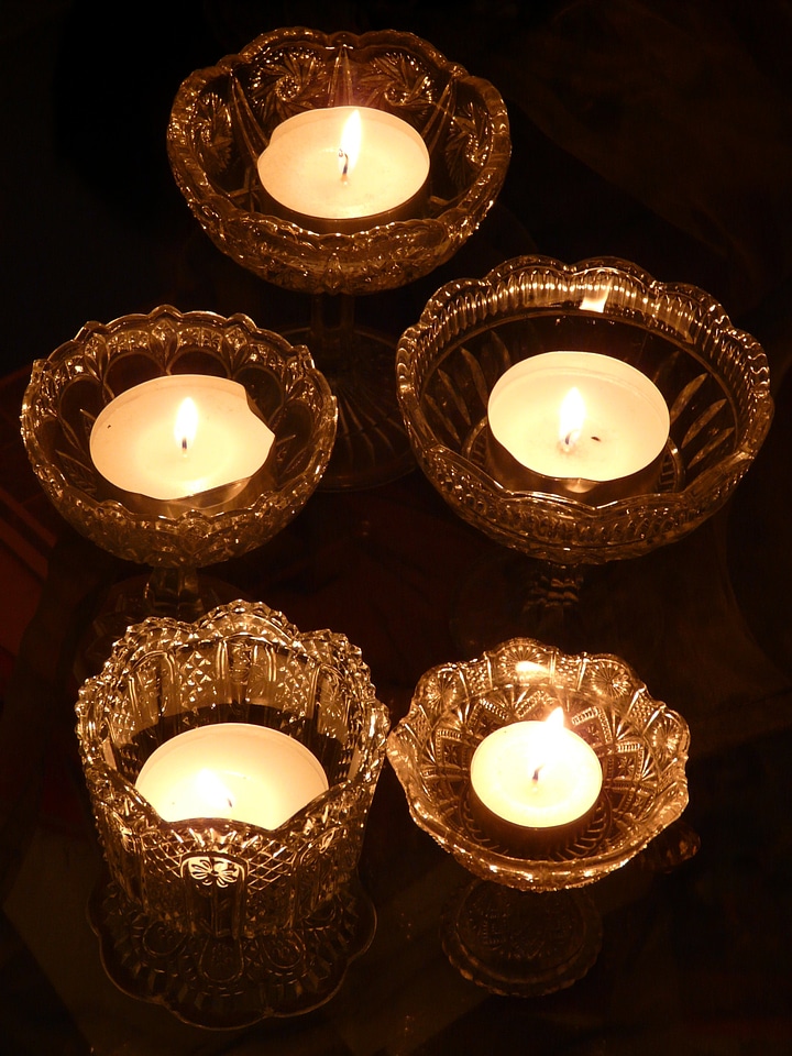 Wax candlestick tea lights