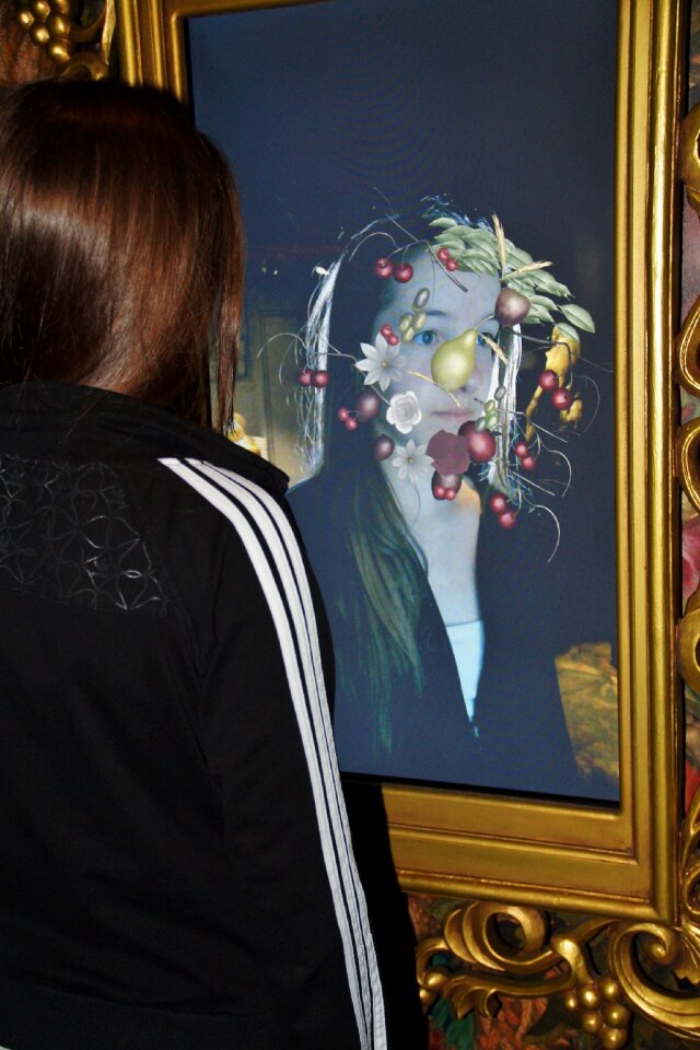 Mirror story girl in the mirror