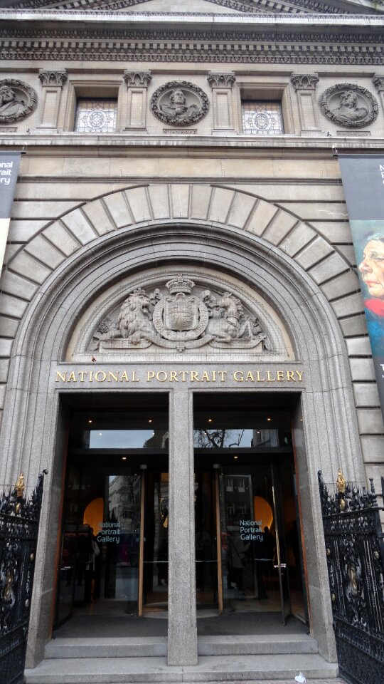 London entrance