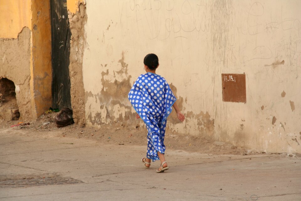 Street view the little girl
