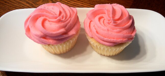 White cake food desert