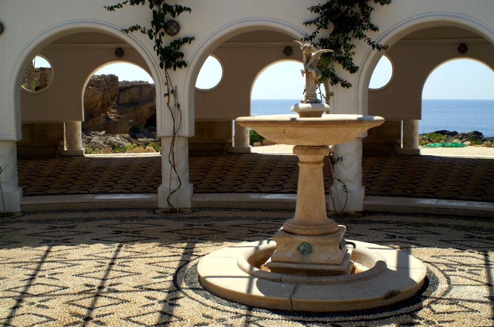 Spa columnar fountain