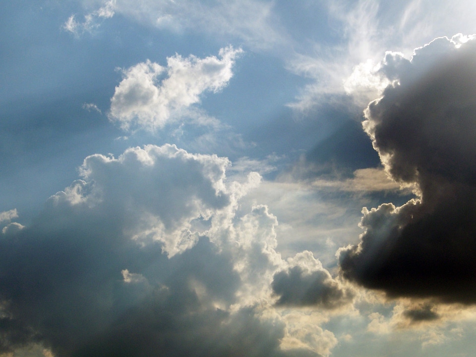 Rays cloudscape cumulus