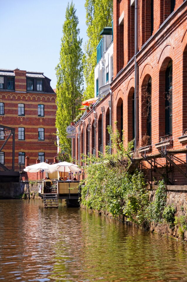 River building house