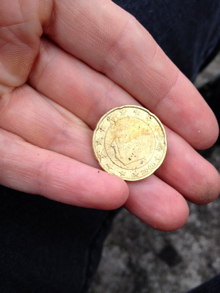 Euro cash donation