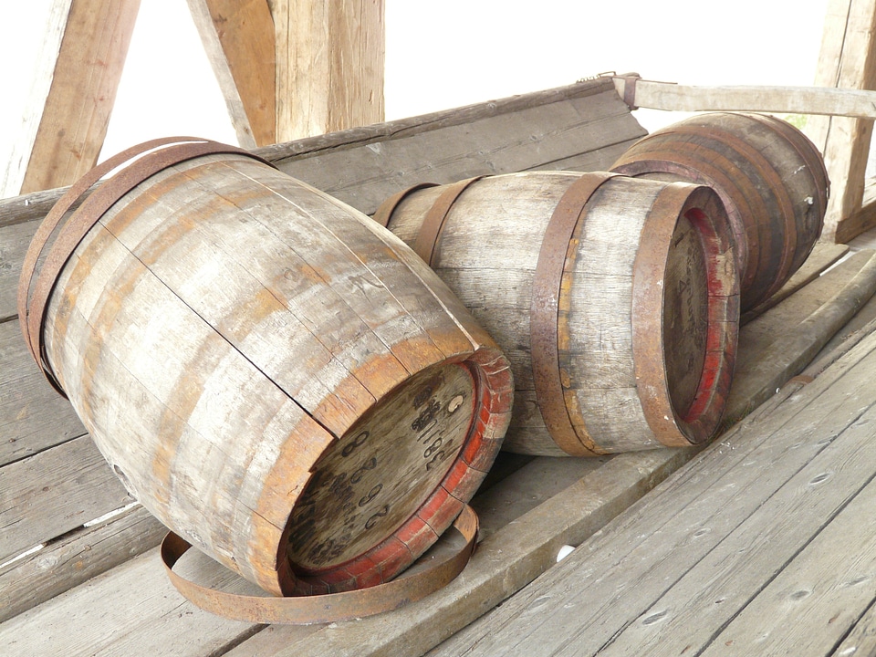 Container wine whisky