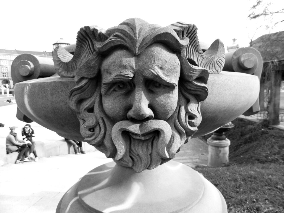Stone figure architecture mannheim