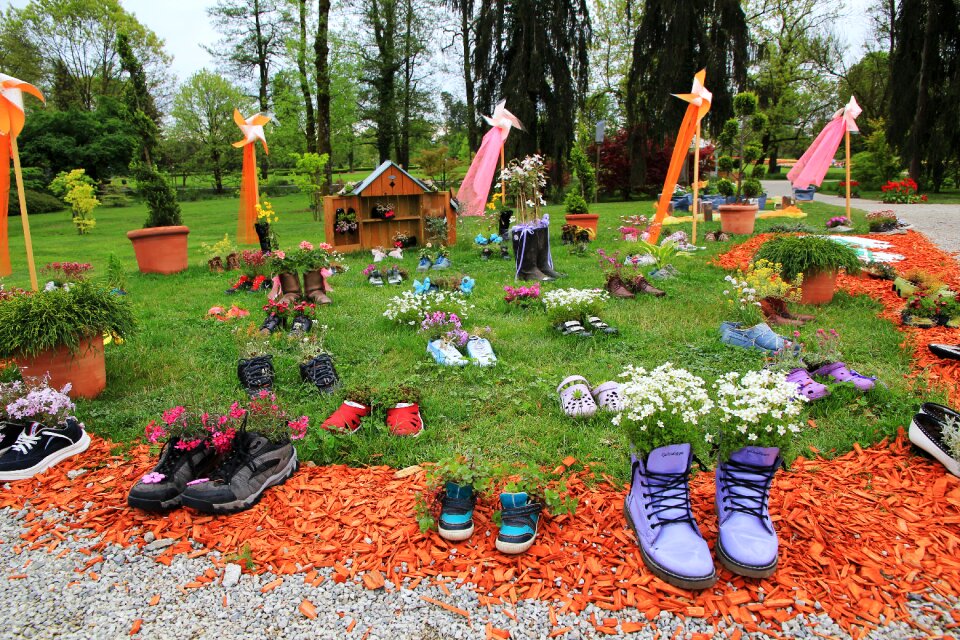 Shoes flowers funny