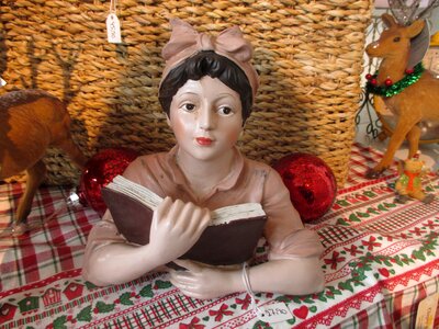 Figure bust decorative
