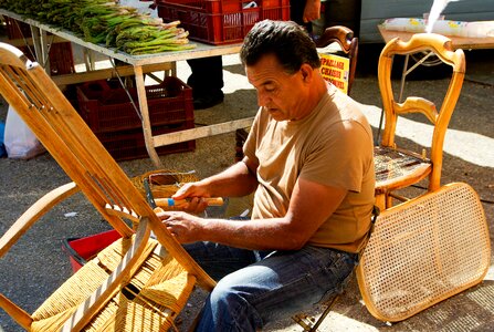 Artisan rempailleur straw chair
