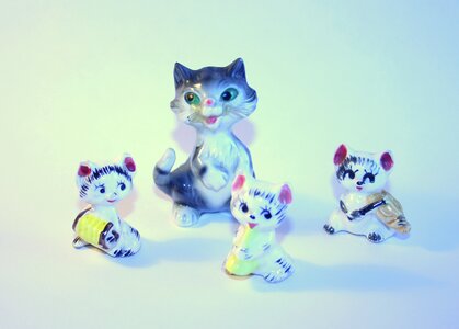 Porcelain vintage feline