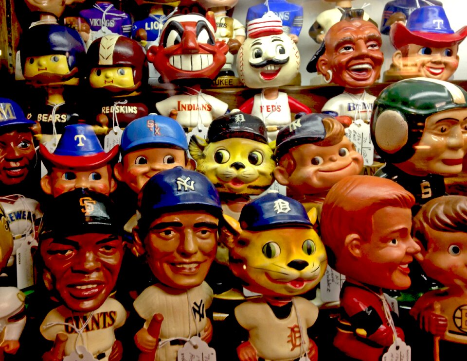 Antiques figures souvenir